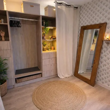 Apartment Frida's House Bievres